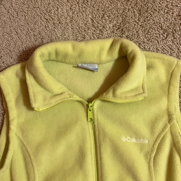 Women’s Columbia Neon Yellow/Green Zip Up Fleece Vest Medium - Picture 2 of 9